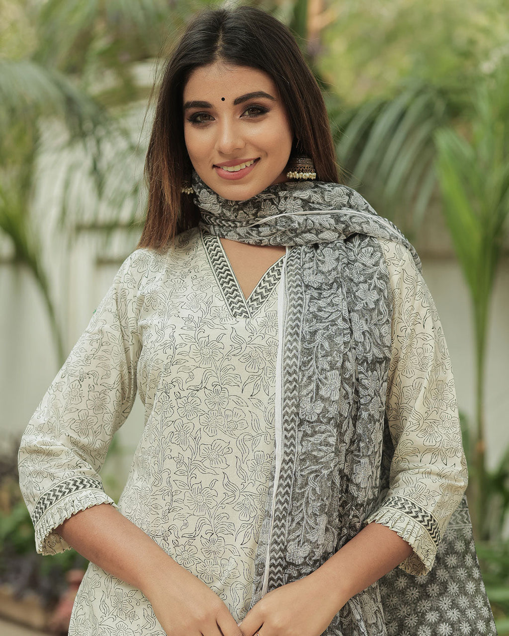 SUIT SETS – Gulabi Dori