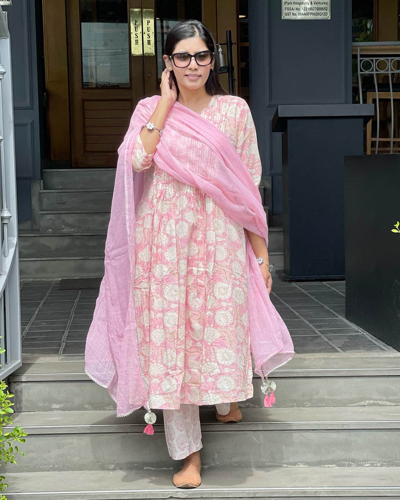 LIGHT PINK HANDBLOCK SUIT SET