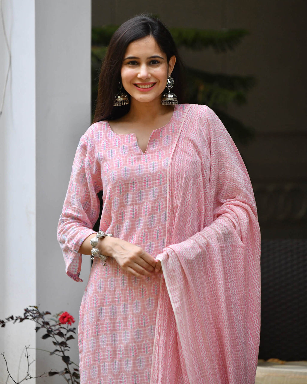 PINK & WHITE HANDBLOCK SUIT WITH VOIL DUPATTA