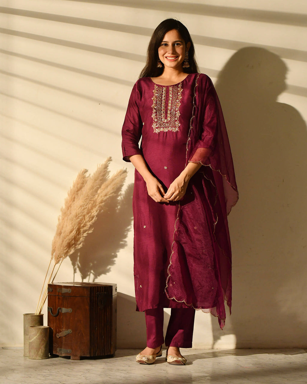 WINE MUSLIN SUIT SET WITH EMBROIDERY