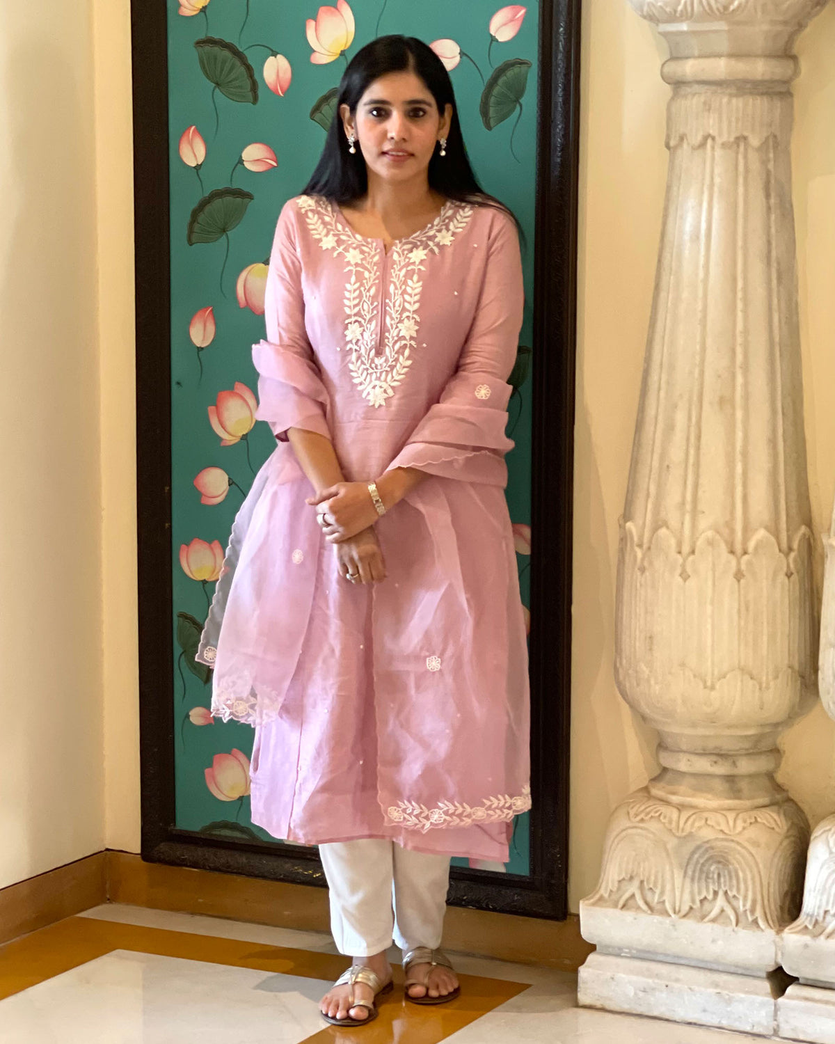 MAUVE MUSLIN SUIT SET WITH ORGANZA DUPATTA