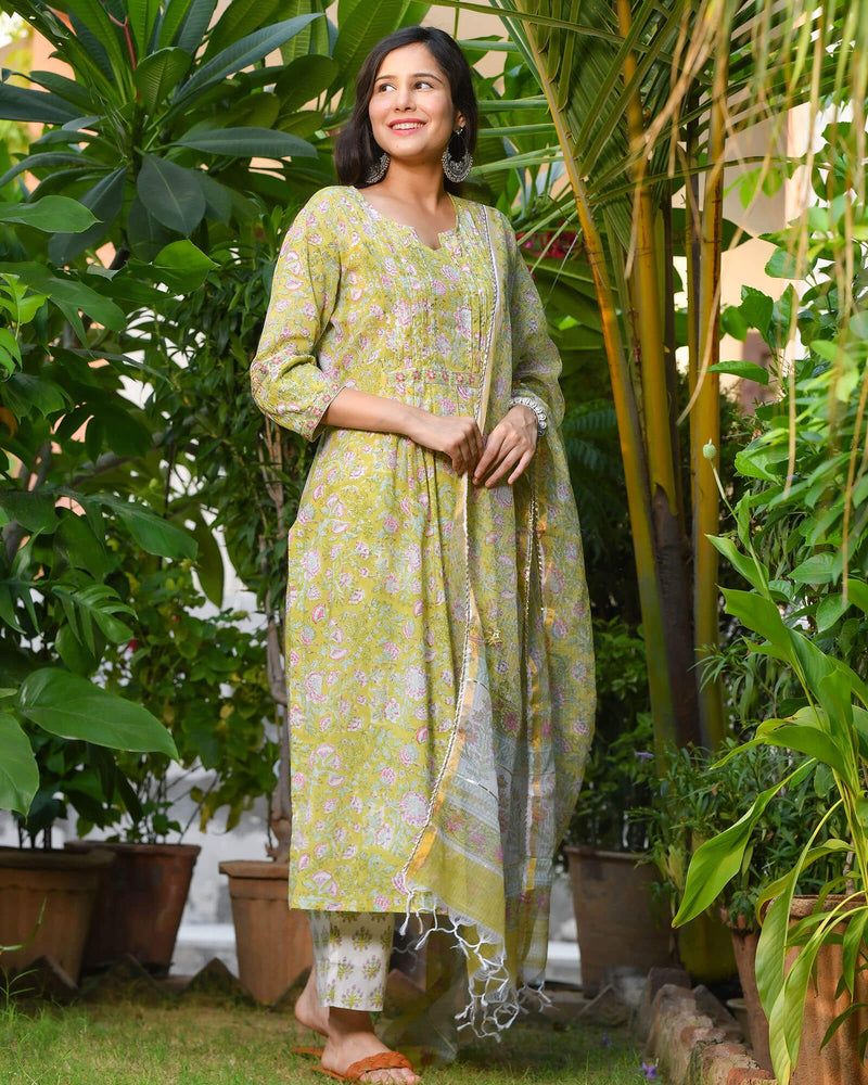 MOSS GREEN HANDBLOCK SUIT SET WITH GOTTA WORK