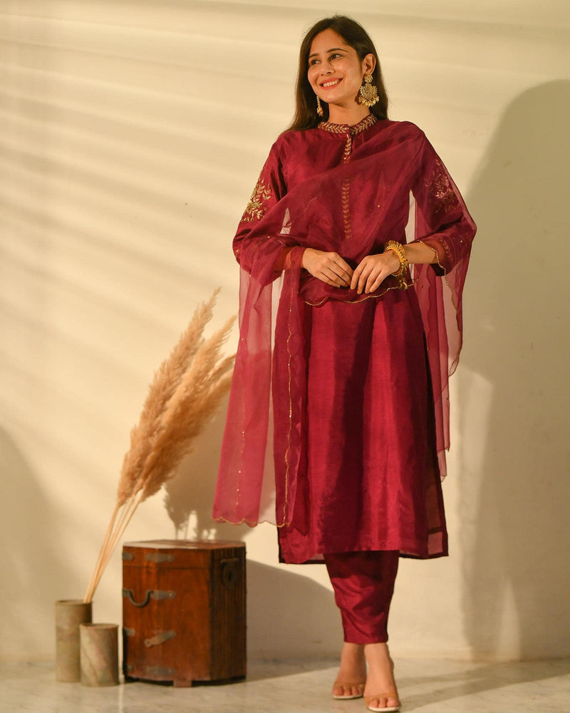 BURGUNDY MUSLIN SUIT SET WITH HANDWORK