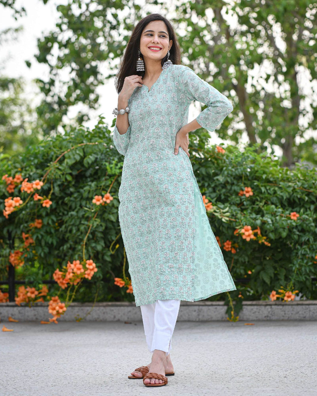 PASTEL GREEN COTTON KURTA WITH SEQUIN WORK
